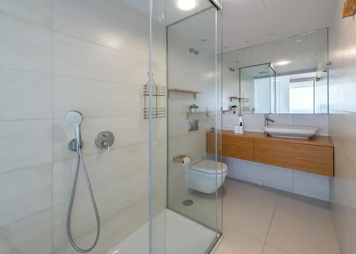 דירה Med1 Luxury Sea View פואנגירולה
